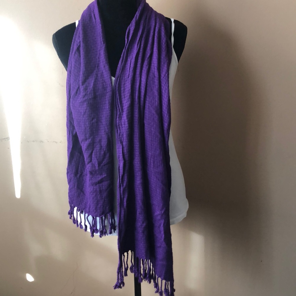 Tasseled Scarf - Picture 3 of 3